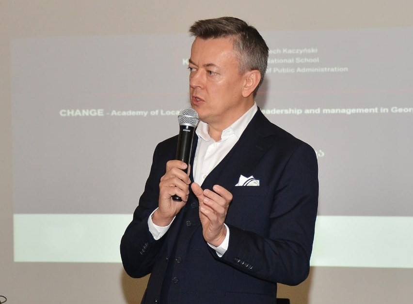 „W Rzeszowie nadchodzi czas na sprawny samorząd” – wywiad z Jackiem Strojnym